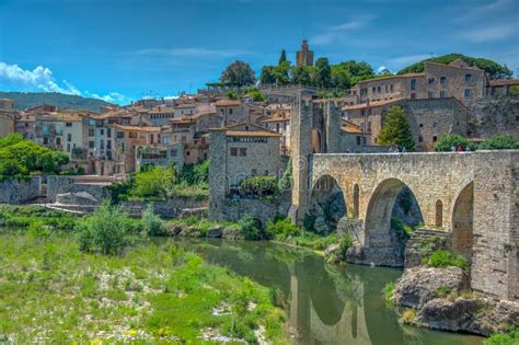 Cityscape of Spanish Town Besalu Dominated by a Medieval Bridge Stock ...