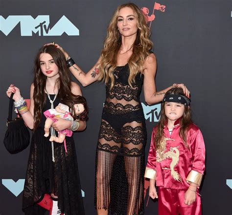 'Sons Of Anarchy' Star Drea de Matteo Made A Surprise VMA Appearance