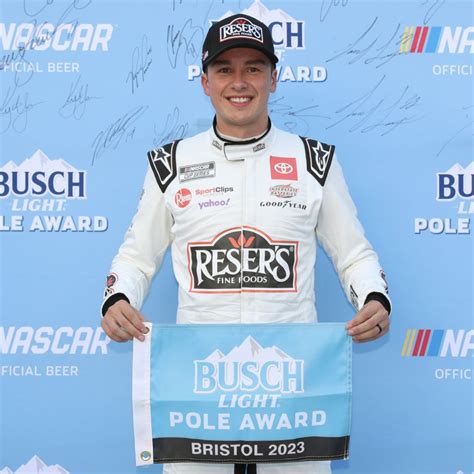 Bell Wins Pole For America S Night Race News Media Bristol Motor