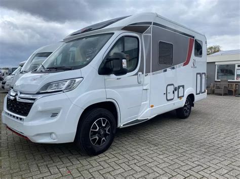 Bürstner Travel Van T Compact bij Nova Campers B V te Emmer Compascuum