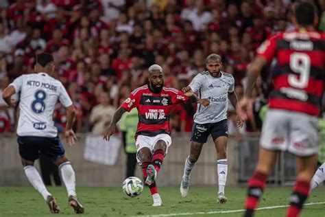 Flamengo x Cruzeiro terá transmissão da Globo Confira