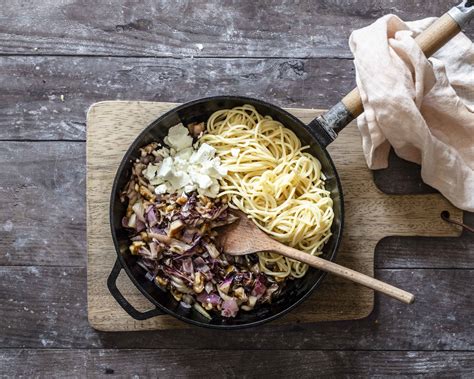 Spaghetti mit Radicchio Walnüssen Rezept Magazin der KNAPPSCHAFT