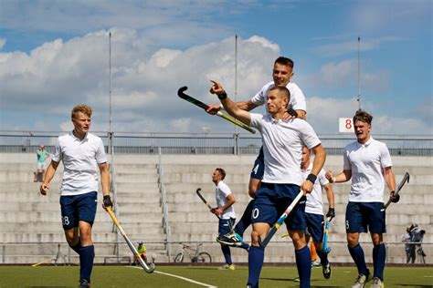 Tactics to Motivate Your Field Hockey Team: Boosting Performance