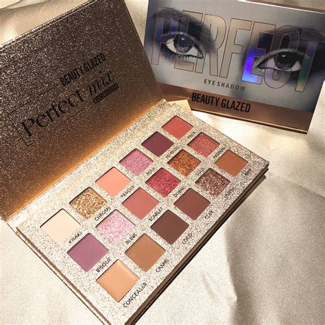 Paleta De Sombras De 18 Cores Nuas Brilhantes De Beleza Pigmento