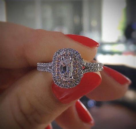 Halo Engagement Rings For Fall Our Top 10 Picks Raymond Lee Jewelers