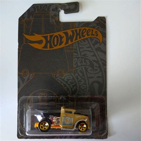 Hot Wheels Toys Nwt Hot Wheels St Anniversary Satin And Chrome