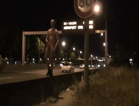 Exhibitionist In Paris French Gay Outdoor Porn Xhamster