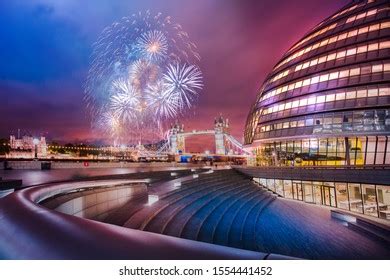 575 London bridge fireworks Images, Stock Photos & Vectors | Shutterstock