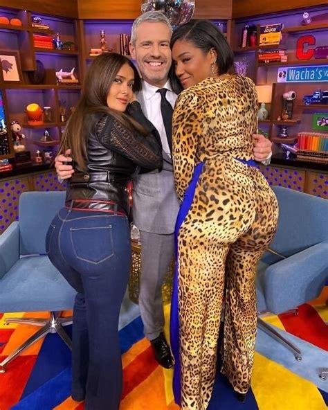 Sticker De 010001100100111 Sur Salma Hayek Femme Meuf Fille Brune Latina Milf