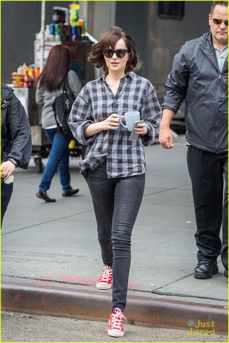 Full Sized Photo Of Dakota Johnson Rebel Wilson Wrap Week On How To Stay Single Set 15 Dakota