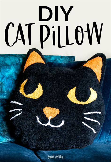 DIY Halloween Cat Pillow | Cat pillow, Diy halloween cat, Cat diy