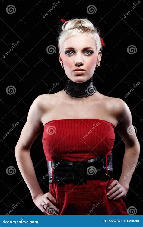 Het Portret Van De Manier Van Een Aantrekkelijke Blonde Stock