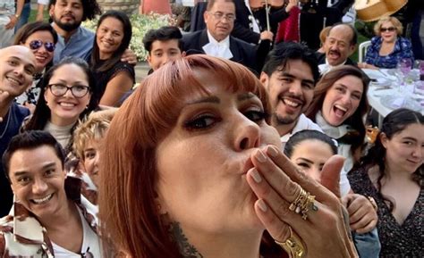 En Bikini Y Poses Sensuales Frida Sof A Y Alejandra Guzm N Reaparecieron Tras El Esc Ndalo