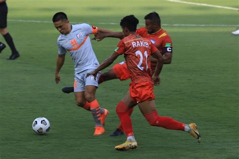 india  bangladesh highlights fifa world cup  qualifiers sunil