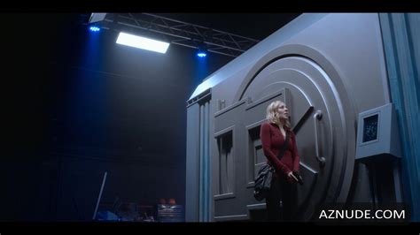 Travelers Nude Scenes Aznude