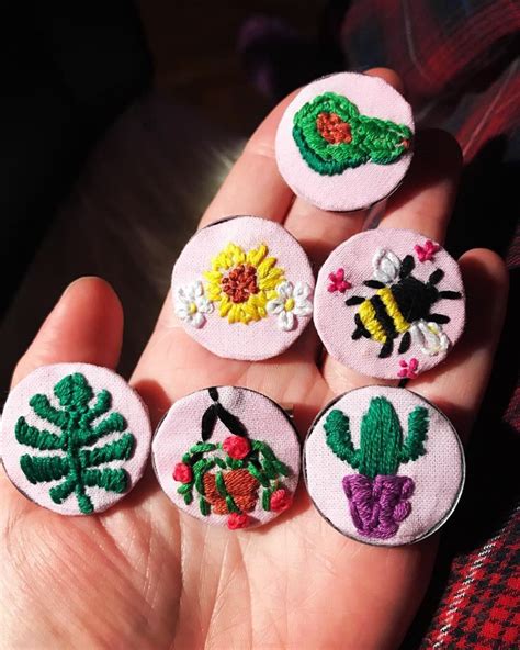 Mini Embroidered Pins Embroidered Badges Embroidered Embroidery