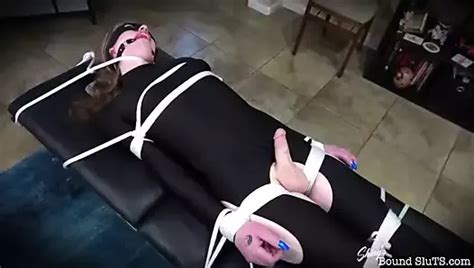 Hot T Girl Tori Easton Seduces Roman Todd Leading To A Hot Some With His Gf Izzy Wilde Trans