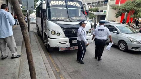 Camión urbano atropella a mujer mayor a las afueras del Banco del