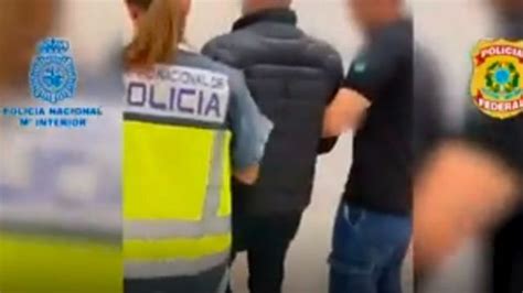 Detenido En Barajas Un Fugitivo Buscado En Brasil Por Blanqueo De Dinero