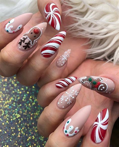 Pin By Eda On ☃ נιηgℓε And мιηgℓε ☃ Xmas Nails Gel Nails Nail Designs