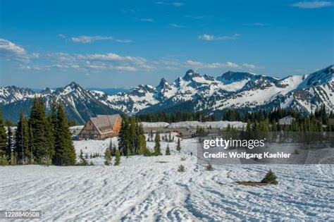 42 Mt Rainier (Visitor Center) Stock Photos, High-Res Pictures, and Images - Getty Images