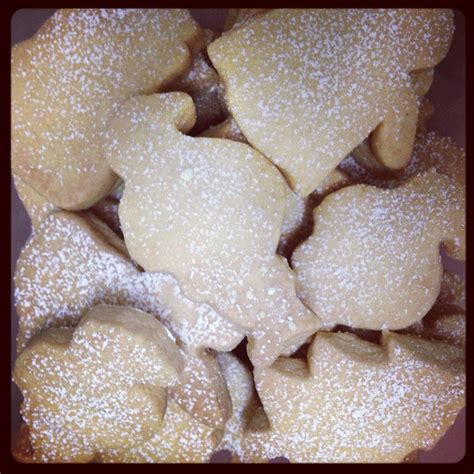 Easy Shortbread Biscuits | The Muddy Farm