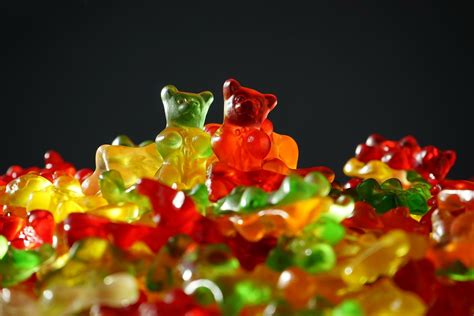 Фон с мармеладными мишками - фото и картинки abrakadabra.fun
