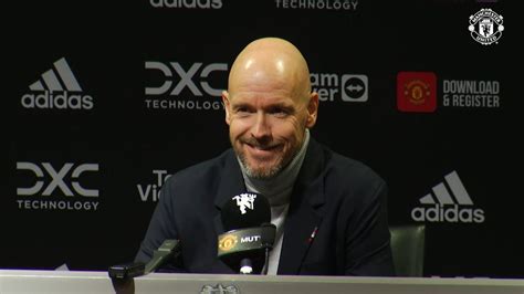 Ten Hag Lacht Op Persconferentie Na Vragen Over Gakpo En Van