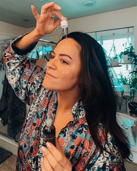 How To Use Hot Rollers For Loose Beautiful Body Curls Life Midsize Style By Taryn Truly
