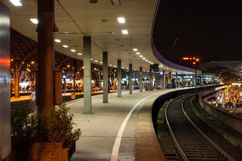 Train Station At Night Outdoor Stock Image Image Of Outdoor Rails