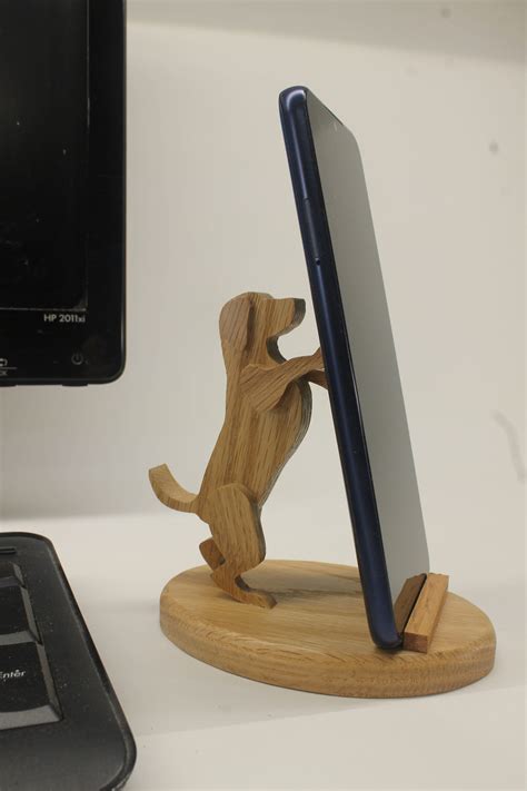 phone stand, device holder, docking stand, desk top, night stand ...