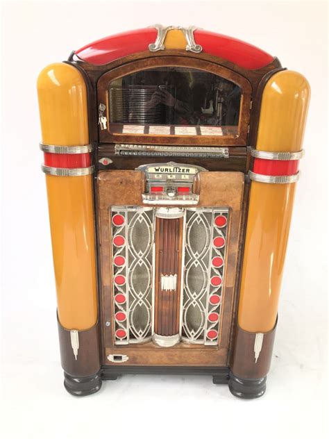 Restored Original 1941 Wurlitzer 800 Jukebox