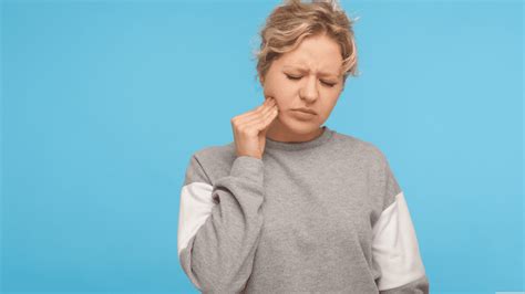 10 Effective Home Remedies for Toothache Relief