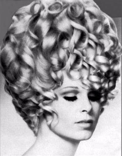 The 1960s Was Not Just Beehive Coiffure Big Hairstyles These Photos Show Another Interesting