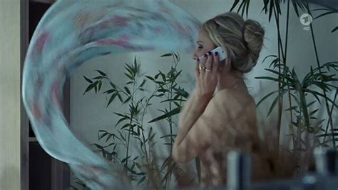 Nude Video Celebs Tanja Hofer Nude Mord In Bester Gesellschaft Das Eitle Gesicht Des Todes