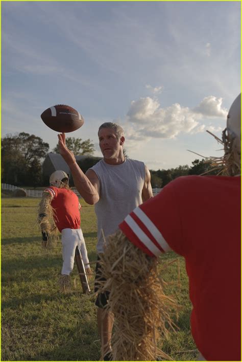 Photo: brett favre buffalo wild wings super bowl commercial 06 | Photo ...