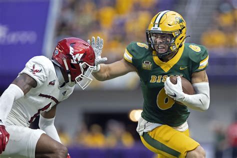 PHOTOS: Scenes from NDSU Bison victory in 1st college football game ...