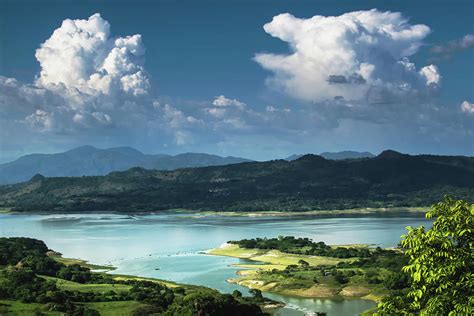 Lago De Suchitlan El Salvador Photograph By Totto Ponce