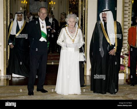 HM Queen Elizabeth II hosts a State Banquet at Buckingham Palace in ...