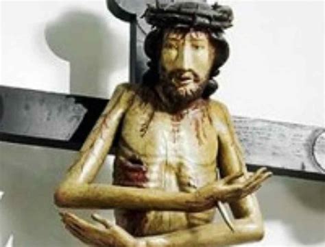 Il Gesù che abbraccia il miracolo del crocifisso di Würzburg