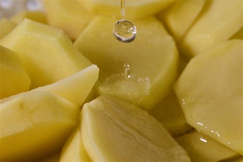 Why Soaking Potatoes In Water Is Important The Food Untold