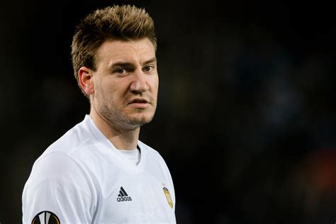 Nicklas Bendtner Flørter Med Dansk Storklubb