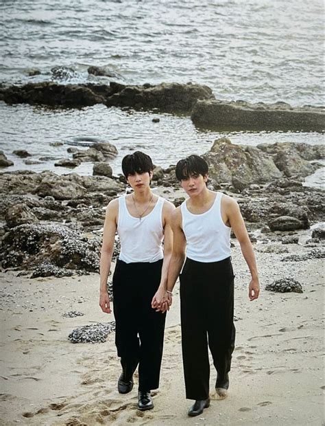 Pin By Pt Pt On Joongdunk Cute Gay Couples Actors Gmmtv Actors