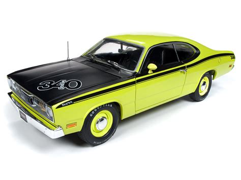 American Muscle 1971 Plymouth Duster Hardtop (MCACN) 1:18 Scale Diecas ...