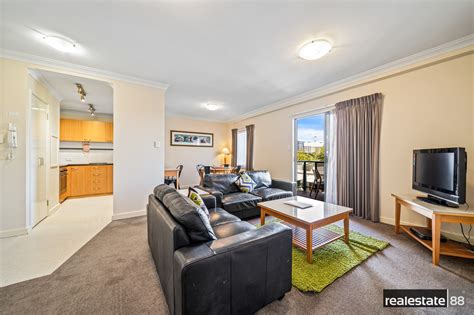 53118 Mounts Bay Road Perth Wa 6000 Australia Apartment By