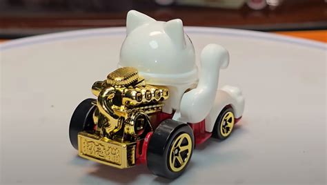Машинка Базова Hot Wheels Feline Lucky Maneki Neko 9 29 Celebration Racers 1 64 HYW52 White