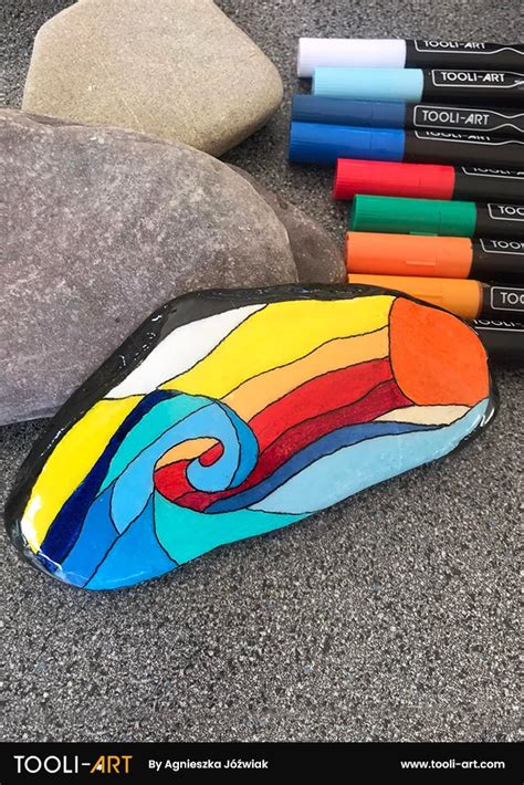 ROCK ART BY Agnieszka Jóźwiak | Acrylic paint pens, Pebble painting ...