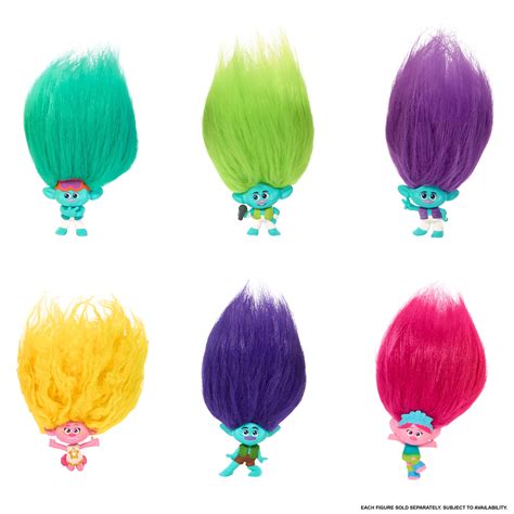 DreamWorks Trolls Band Together Rainbow Pom Poms Keychains with