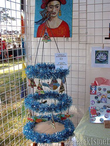 ornament display | Ornament display, Craft fairs booth, Craft show ideas