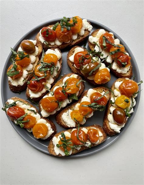 Whipped Ricotta Crostini Dang That S Sweet